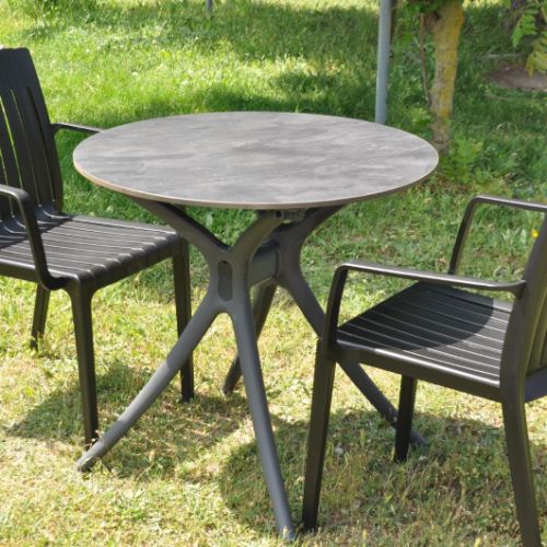California Compact Round Black Table Set With Sleeves